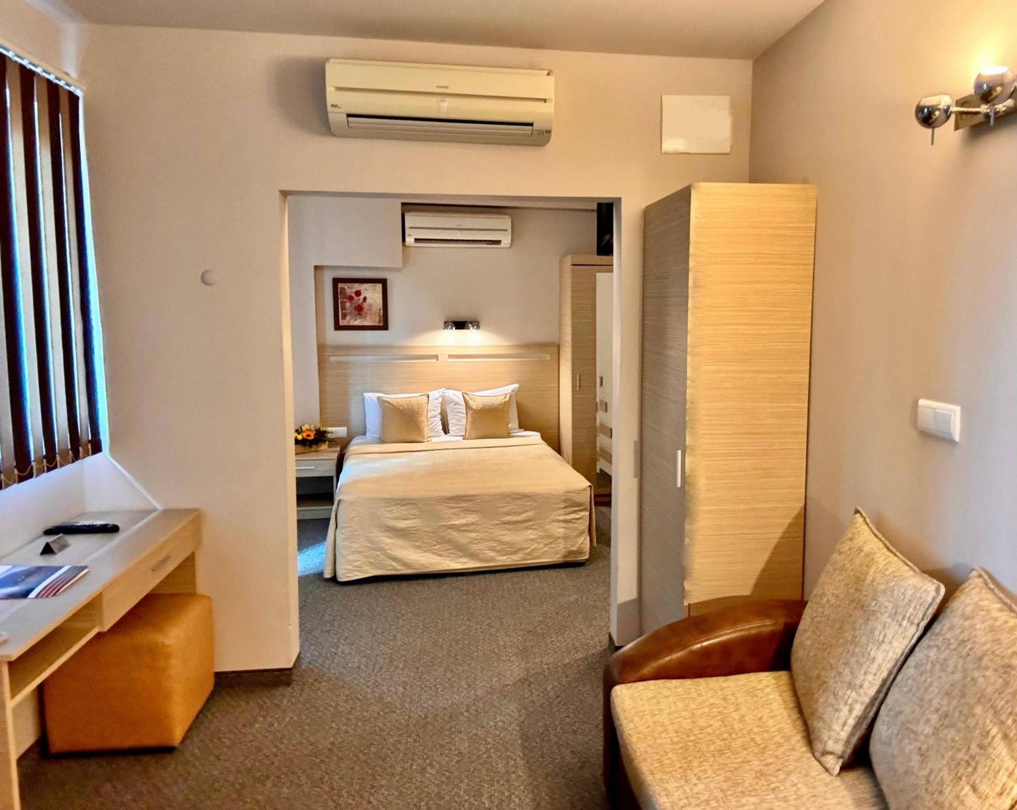 Expo Hotel Пловдив Екстер'єр фото