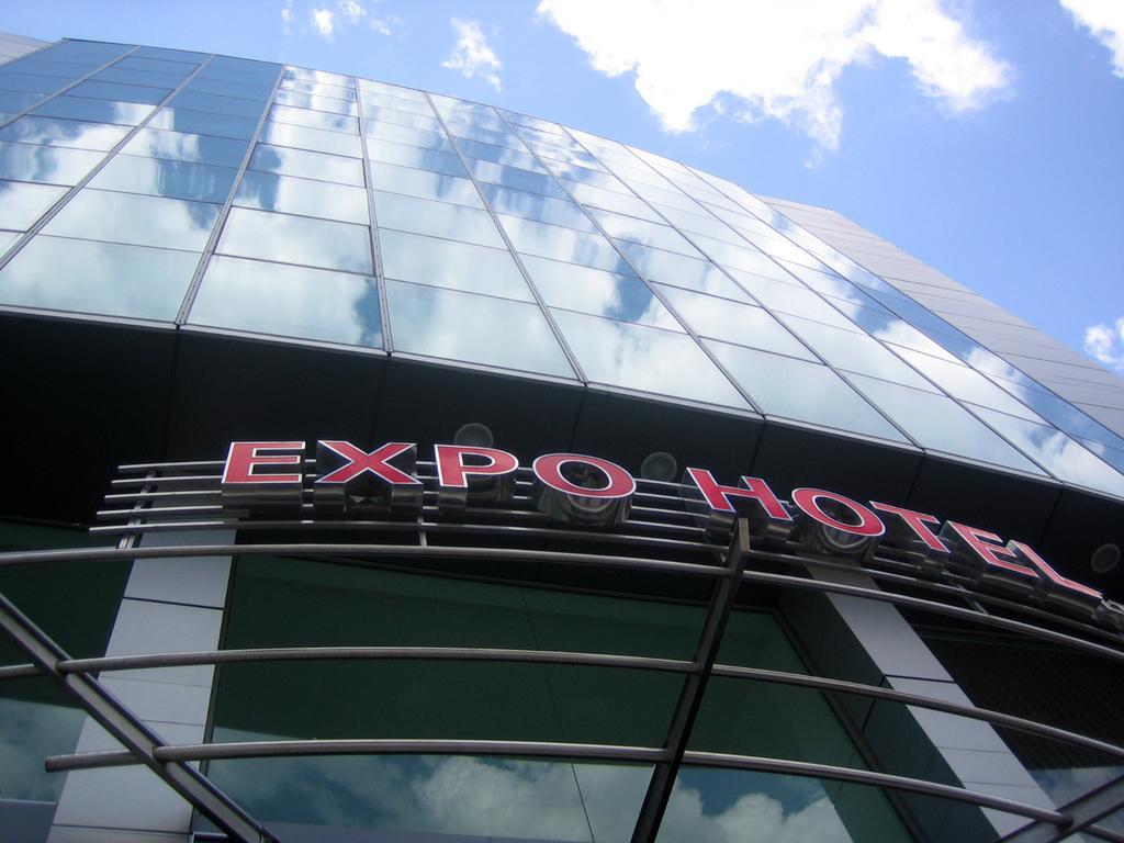 Expo Hotel Пловдив Екстер'єр фото